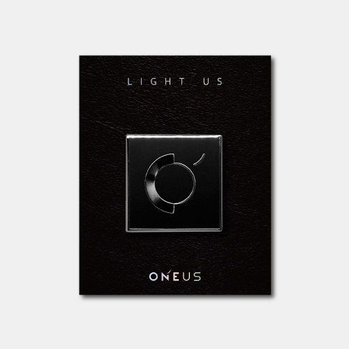 [ONEUS] LIGHT US BADGE